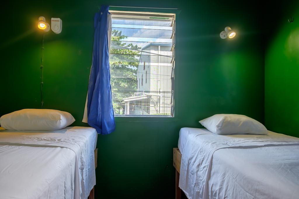 Pedro'S Hotel & Inn San Pedro  Room photo